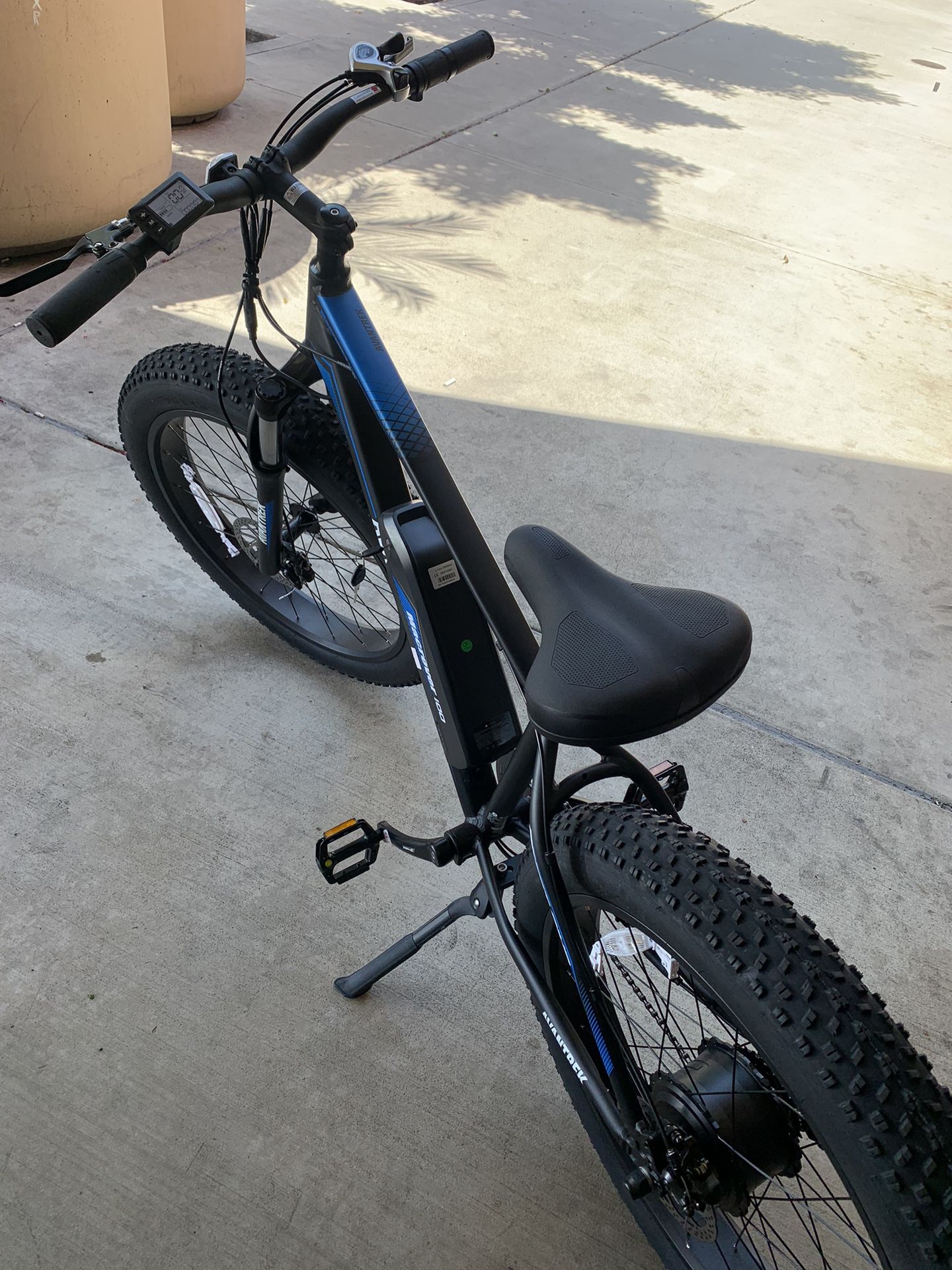 Avantrek Macrover 100 26” Fat Tires Mountain Electric Bike for Sale in
