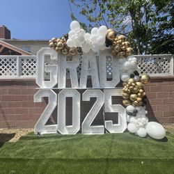 GRAD SIGN