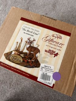 Wild Wings Deer Plate Holder Decor 