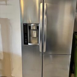 LG Side-By-Side Refrigerator