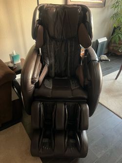 Cozzia 3D Zero-G Massage Chair
