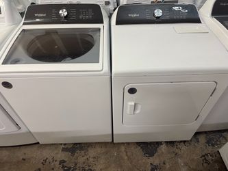 Whirlpool Washer and Dryer Set