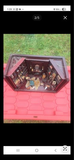 VINTAGE ANTIQUE THREE DIMENSIONAL LOT’S OF PARTS EXTRAVAGANZA