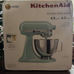 Brand New KitchenAid Stand Mixer – Never Opened