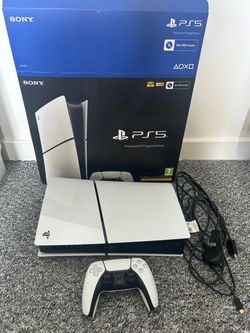 PlayStation 5 Slim Digital Edition - Excellent Condition + Games Included