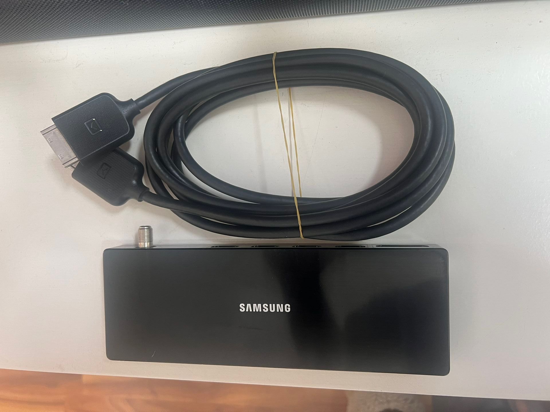 SAMSUNG ONE CONNECT BOX AND CABLE FOR - UN65KS8500F - UN65KS9800 - UN65KS9500 - UN65KS8000F - UN78KS9500 - UN88KS9810