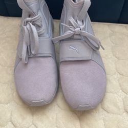 Puma Snickers for https://offerup.com/redirect/?o=d29tYW4uU28= cute.Size https://offerup.com/redirect/?o=MTAuTGlrZQ== New