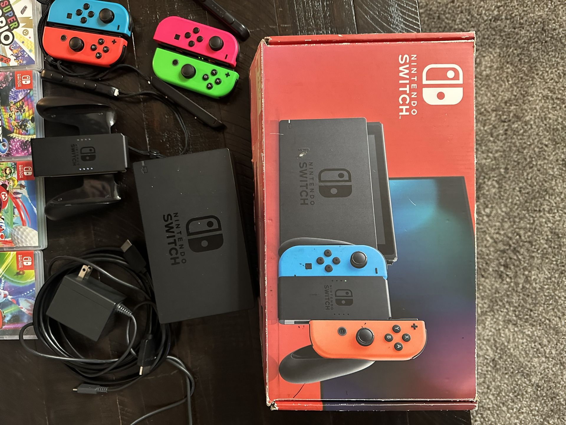 Nintendo Switch Console w/games