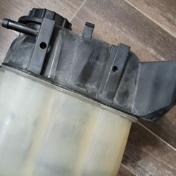 2013 Ford Explorer Coolant Reservoir 
