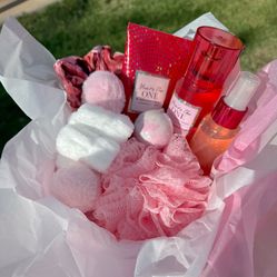 Bath & Body "You're the One" themed gift Kit
