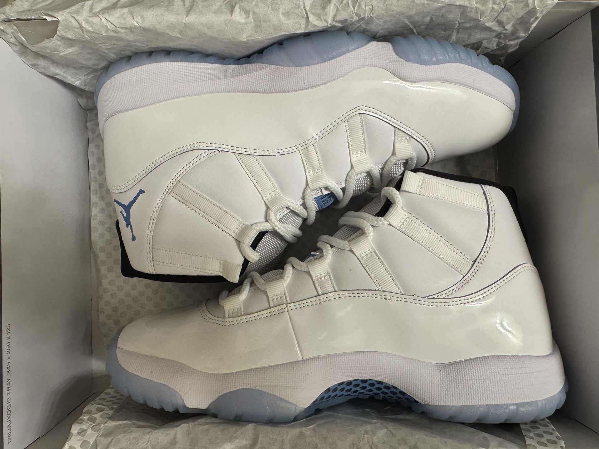 Air Jordan Retro 11 (LEGEND BLUE) PRICE IS FIRM(NO TRADES)