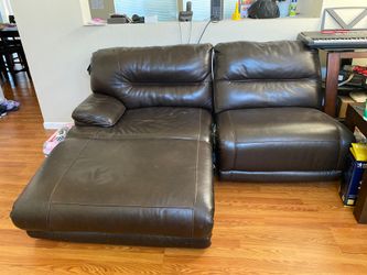 Sectional couch