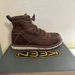 Boots Keen Size 8.5 