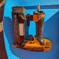 Bostitch 18GA Brad Nailer BTFP12233 – With Case