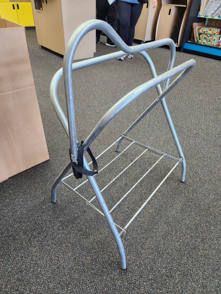 Horse Saddle Stand