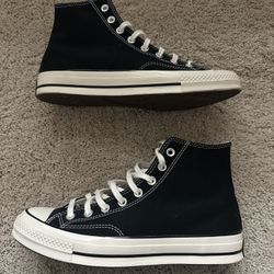 Converse Size 9 Men’s 