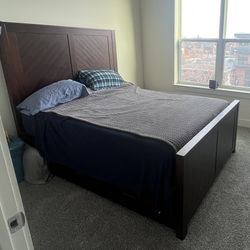 Modern Queen Size Bed Frame With Four Drawers