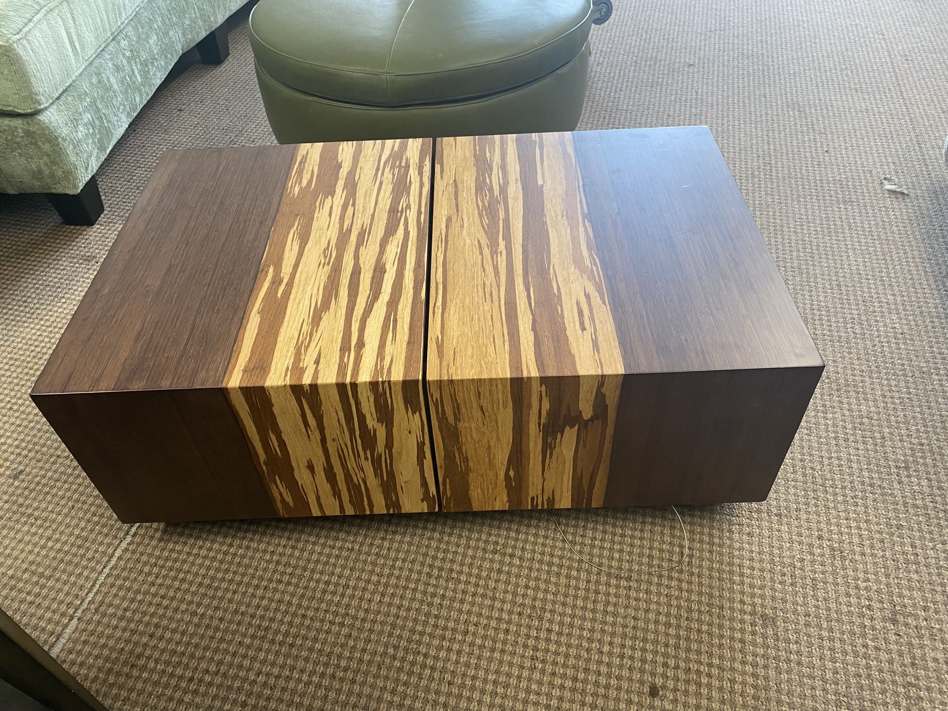 WOODEN COFFEE TABLE WITH STORAGE