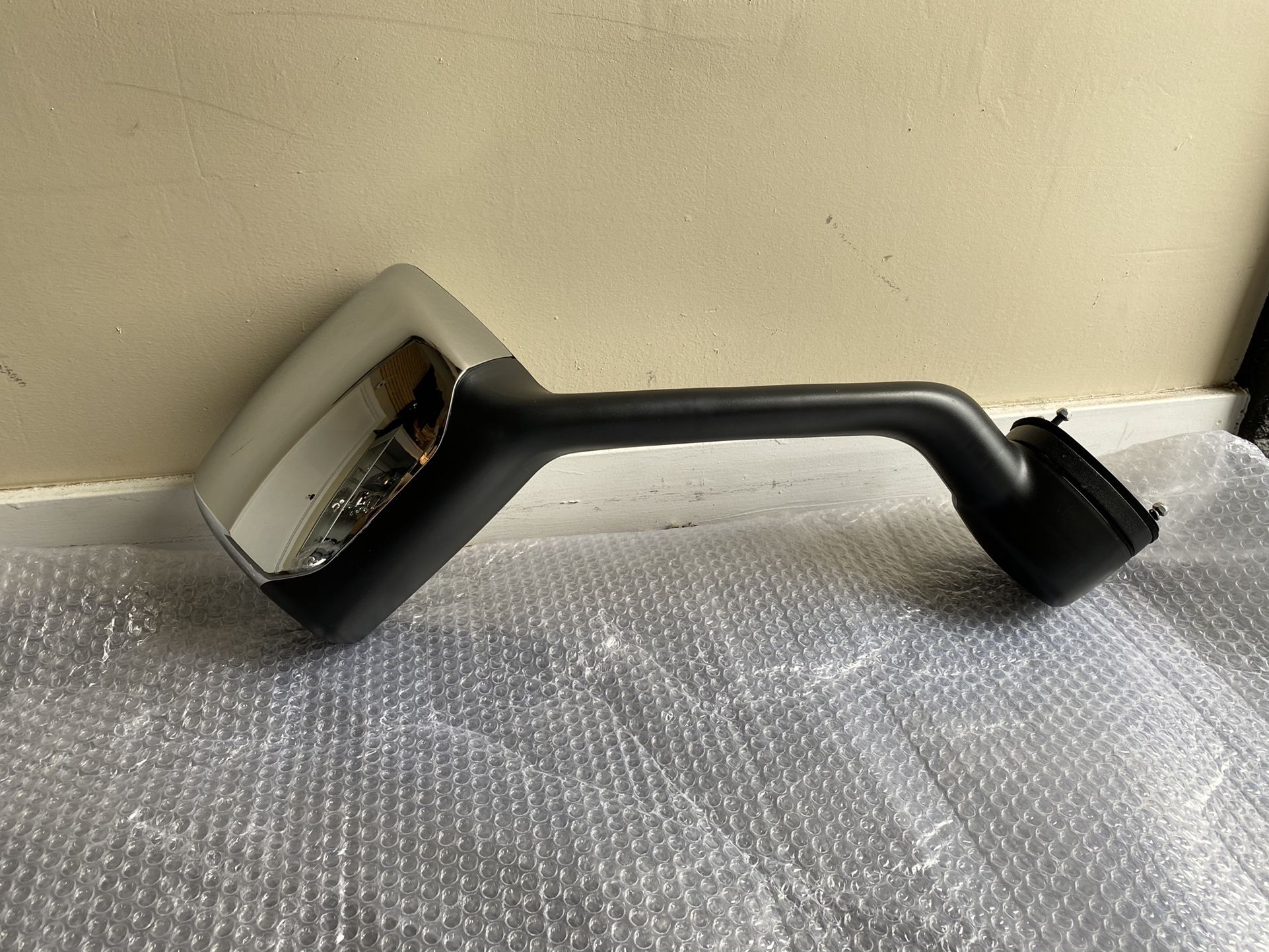 Kenworth Black Or Chrome Hood Mirror Each Side $150 Pair $300