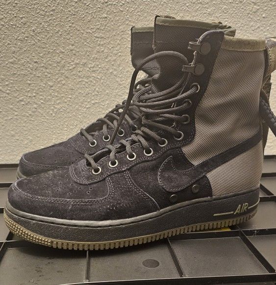 Nike Air Force 1 Black/Olive