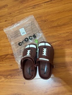 Crocs Classic Football Clog Size J5