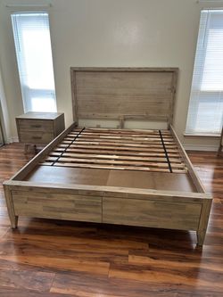 Queen Bedroom Set