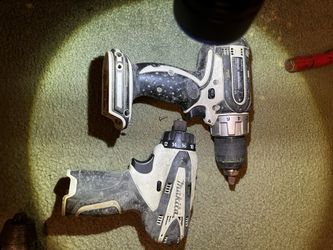 Makita drills no battery