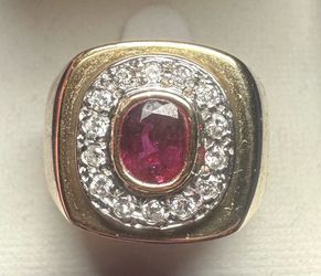 18k yellow gold Burmese ruby and diamond heavy men’s ring size 8.5/9