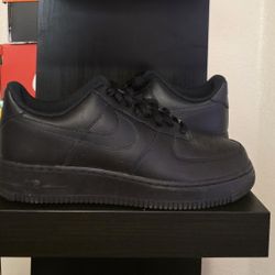 Air Force 1 Low Triple Black