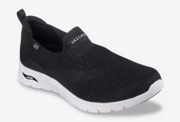 Skechers, Air-Cooled, ArchFit, Women’s Black, Size 6