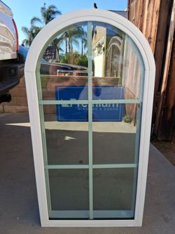 Arch window