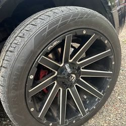 22x12 Ford & Chevy 6 Lugs 