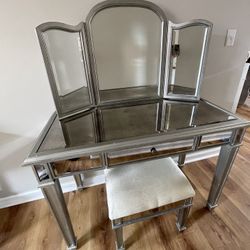 Pier 1 Imports Mirrored Vanity & Dresser Set
