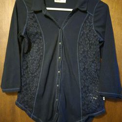 Hollister blue button up 3/4 length sleeved part see threw lace shirt, size M.