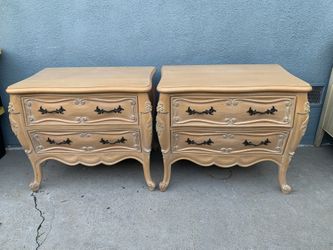 Pair Of Vintage French Provincial Bonbe Nightstands Fremarc Design 