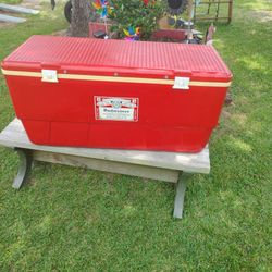 BUDWEISER IGLOO 135qt + -  COOLER / ICE CHEST (For Sale as of Sept 2025)