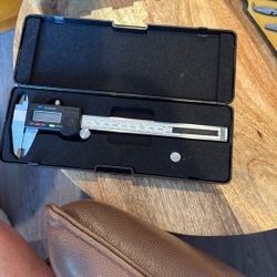 Digital Measuring Caliper 0-150 mm 