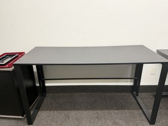 Modern Industrial Computer Desk - Great Condition!
