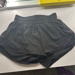 Lululemon Shorts Black Size 0