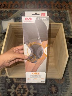 McDavid Sport Knee Knit Sleeve (S/M)