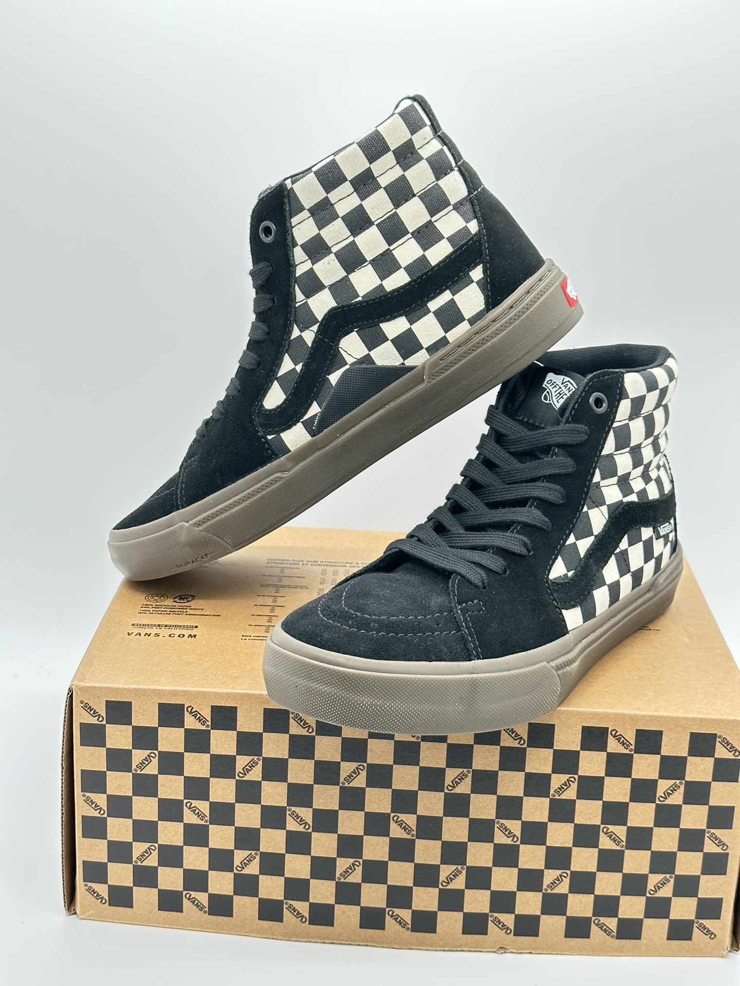 All Black Sk8-Hi  Sneakers fashion, Vans shoes, Sneakers