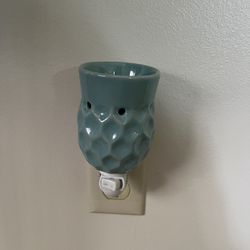 Turquoise Honeycomb - Plug in Warmer wax melt and fragrance warmer - home fragrance, wax melts