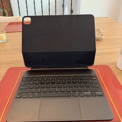 Apple iPad Pro Magic Keyboard (M4/M5)