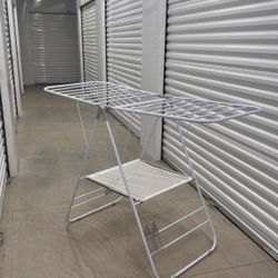 Clothes Hanger- Hanger 