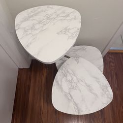 Beautiful 3-tiered Table 