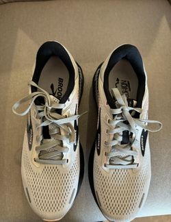 Women’s Brooks