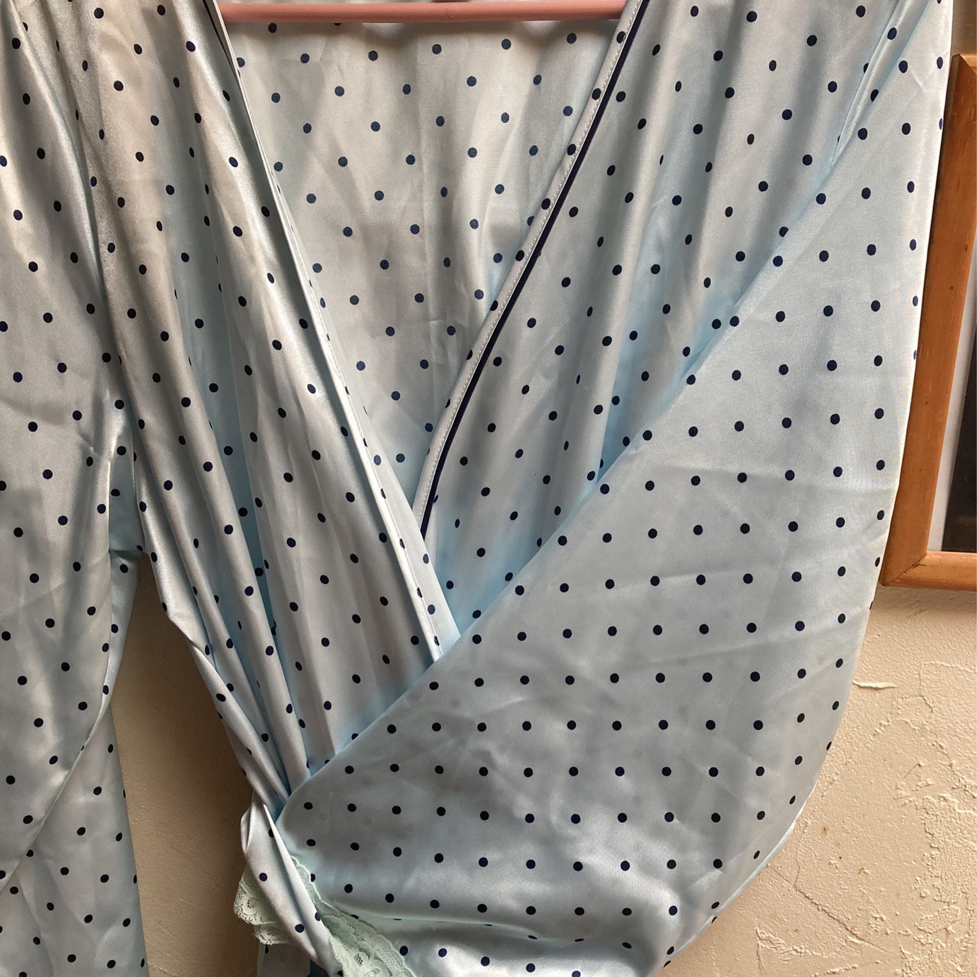 Morgan Taylor Robe Size L/XL