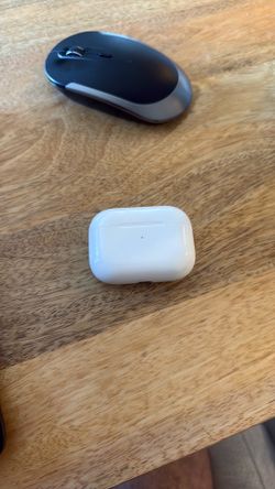 Apple AirPods Pro 2