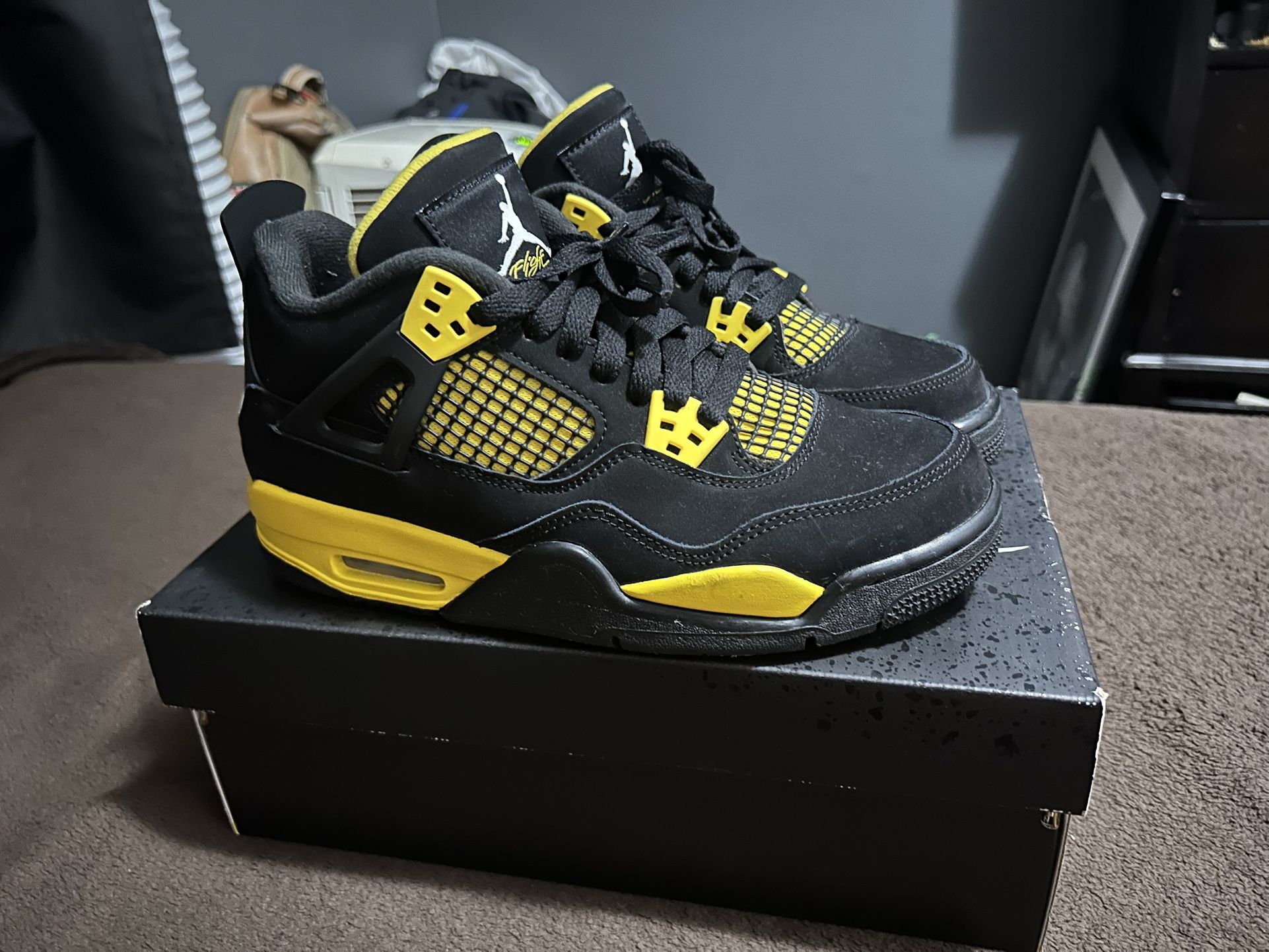 Yellow Thunder Jordan 4