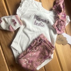 Brand New Mama’s Bestie Outfit with Accessories for Baby Girl Size 6 months